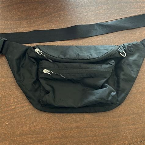 athleta fanny pack.